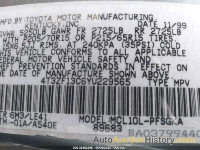 TOYOTA SIENNA XLE, 4T3ZF13C6YU229565