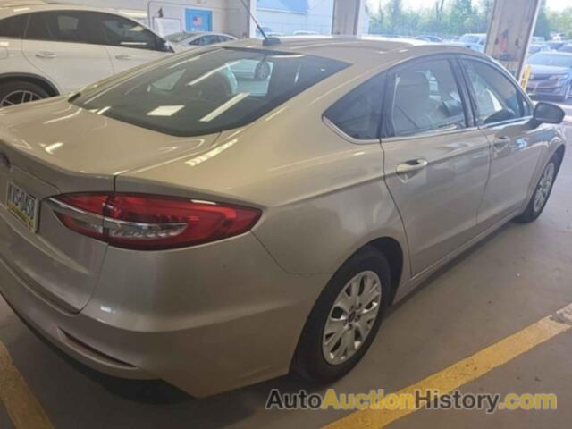 FORD FUSION S, 3FA6P0G74KR152350