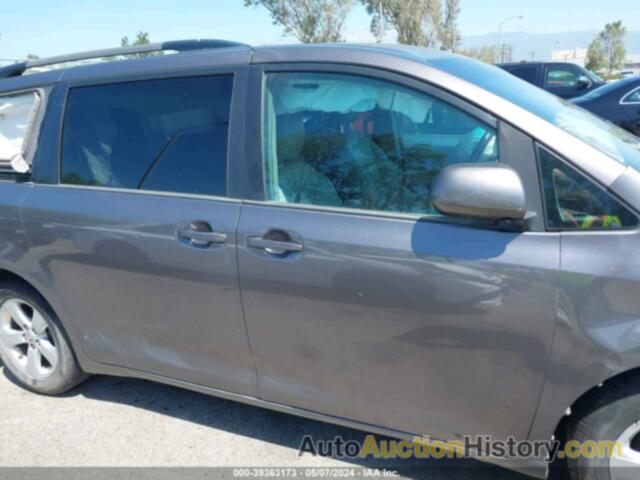 TOYOTA SIENNA LE, 5TDKK3DC3FS688445