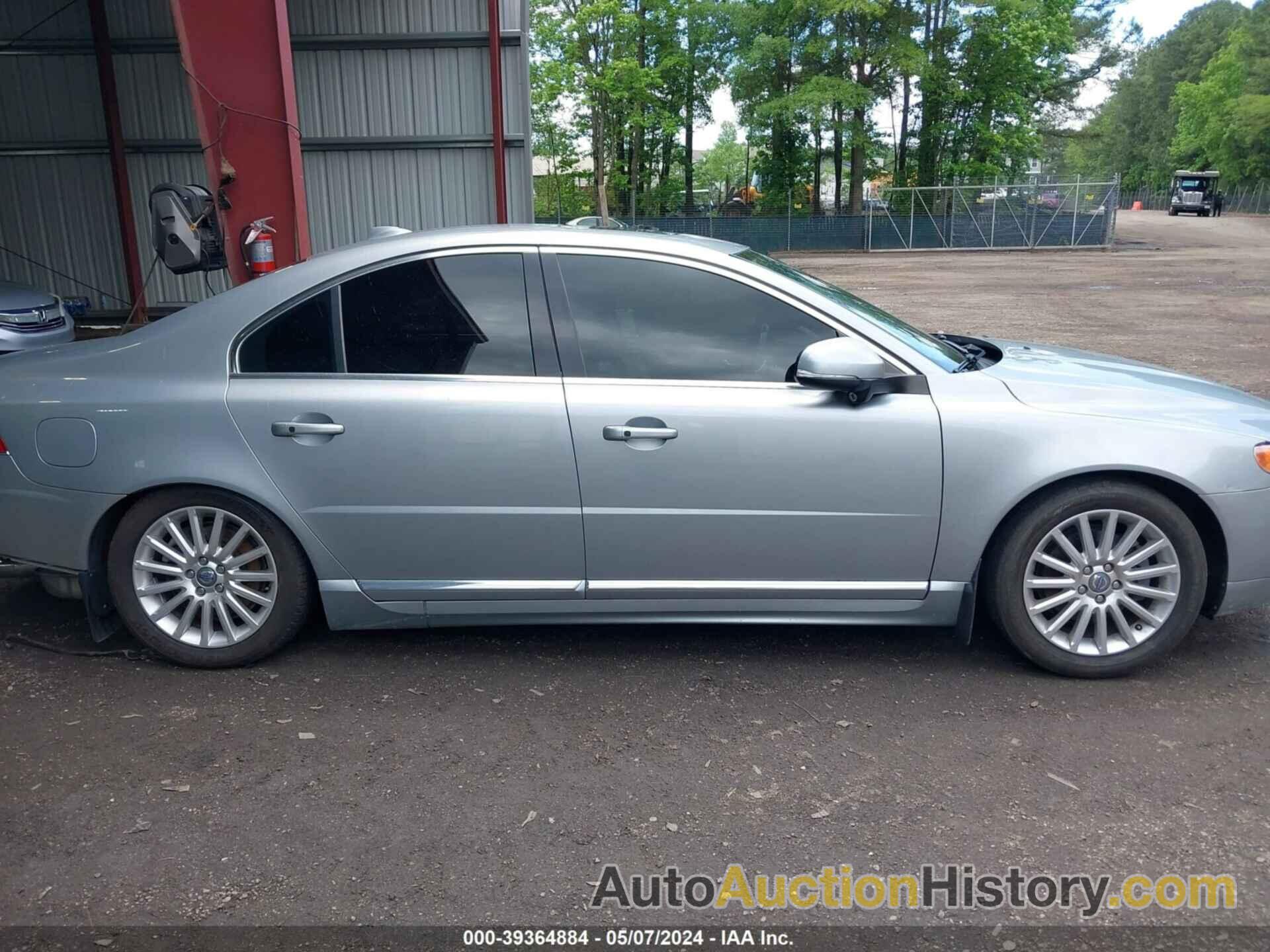 VOLVO S80 3.2/3.2 PLATINUM/3.2 PREMIER PLUS, YV1952AS4D1167704