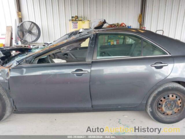 TOYOTA CAMRY LE, 4T1BE46KX8U739399