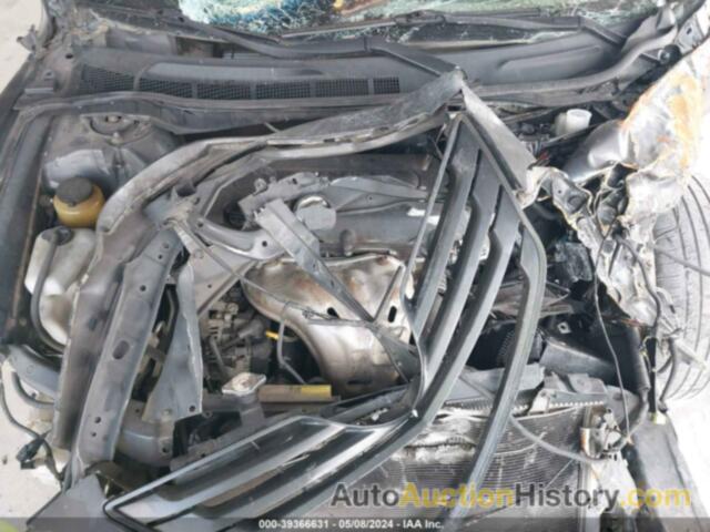 TOYOTA CAMRY LE, 4T1BE46KX8U739399