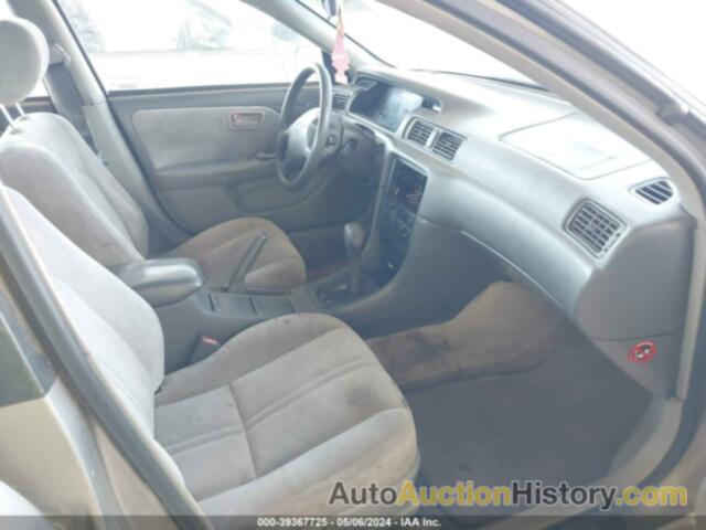 TOYOTA CAMRY LE, 4T1BF22K8VU014919