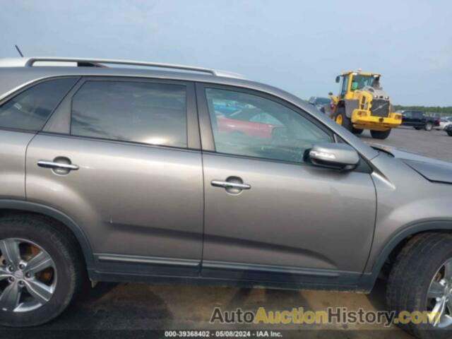 KIA SORENTO EX, 5XYKU3A66CG307009