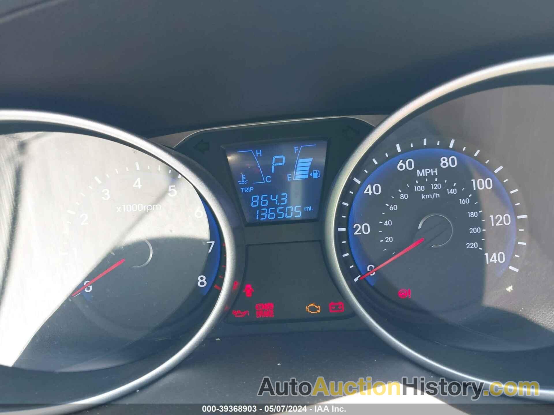 HYUNDAI TUCSON SE, KM8JU3AG5FU014205