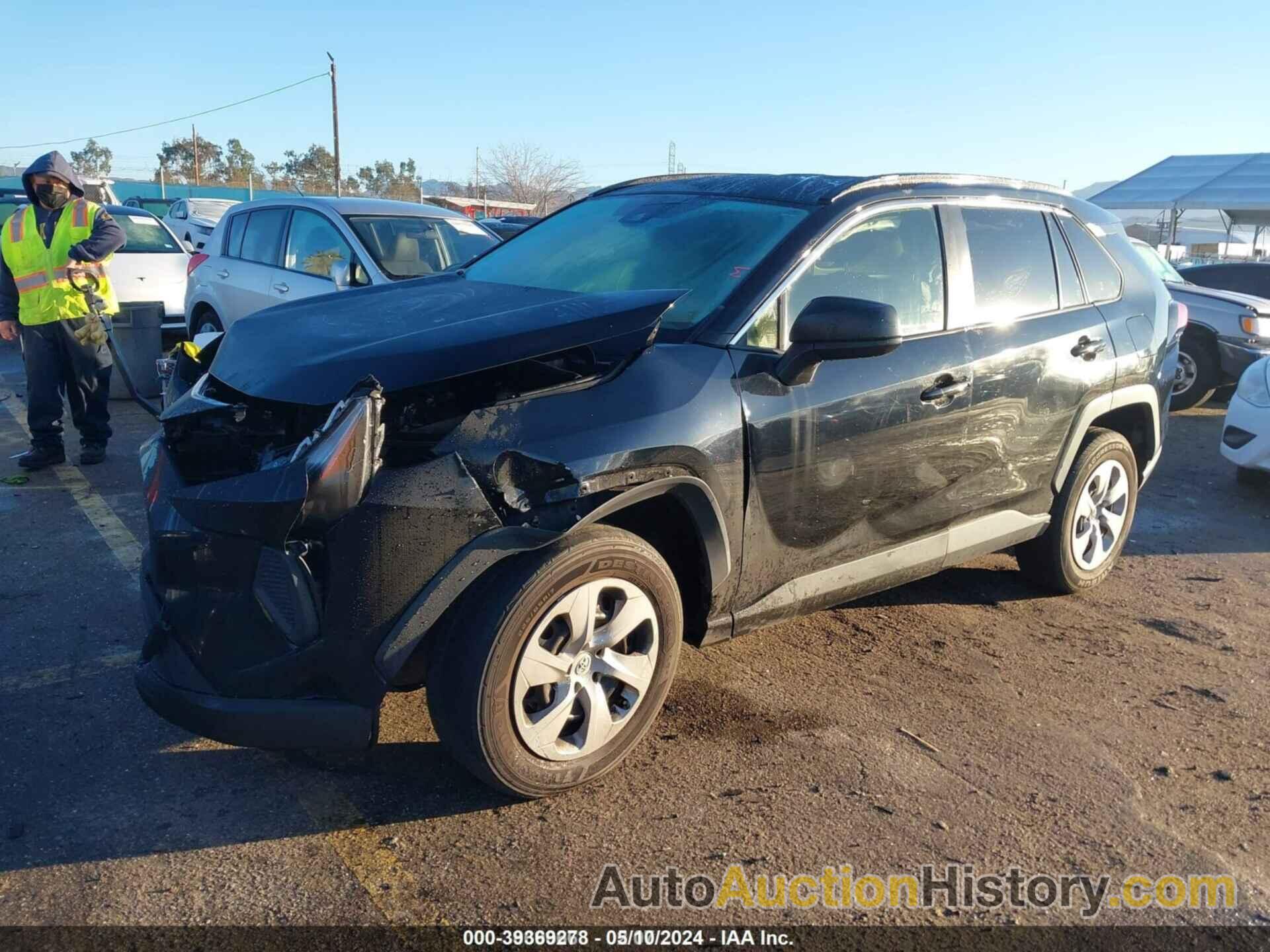 TOYOTA RAV4 LE, JTMH1RFV6LD061003