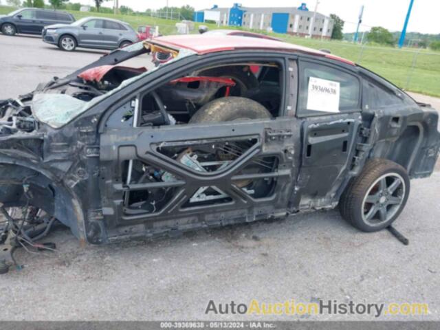 SATURN ION RED LINE, 1G8AY18P57Z136337