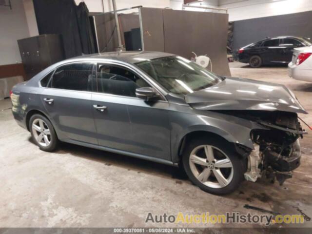 VOLKSWAGEN PASSAT 2.5L SE, 1VWBP7A38DC045744