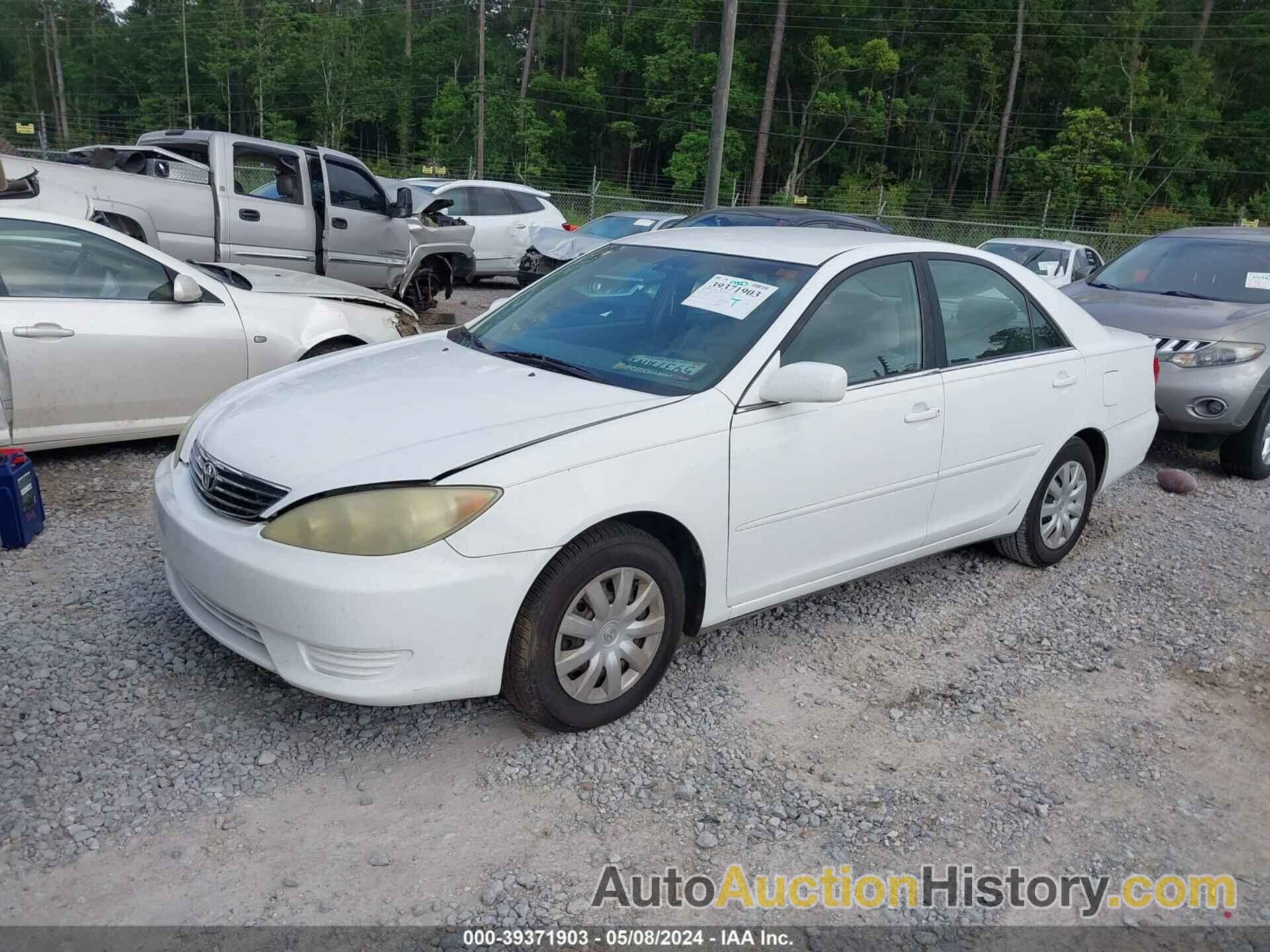 TOYOTA CAMRY LE, 4T1BE32KX6U717352