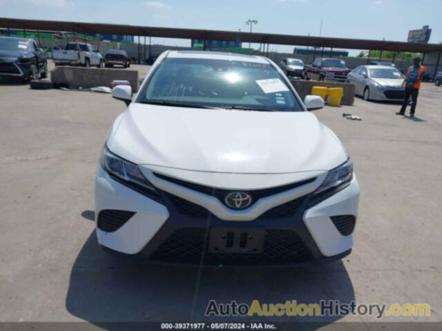 TOYOTA CAMRY SE, 4T1B11HK6JU155112