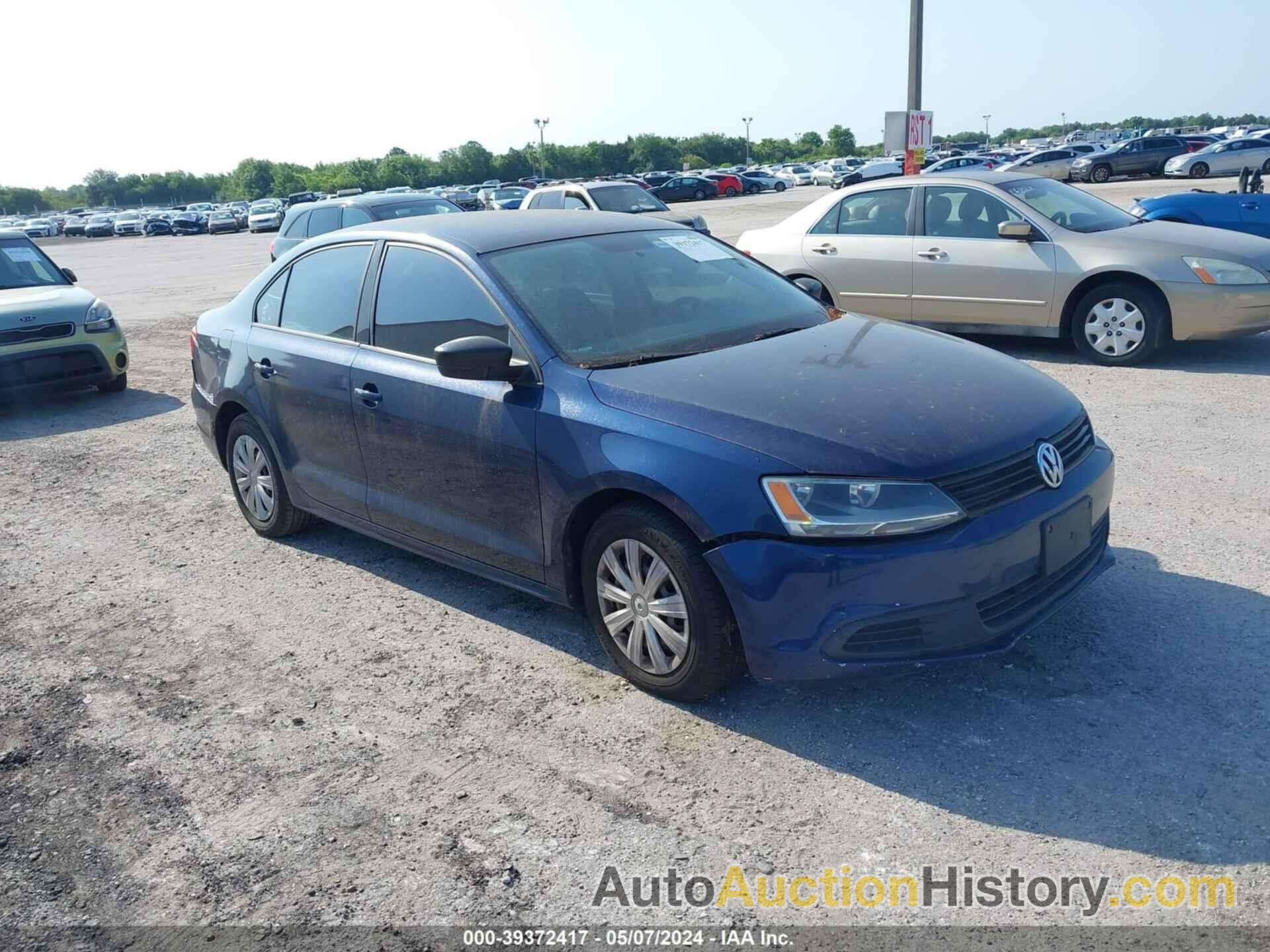 VOLKSWAGEN JETTA 2.0L BASE/2.0L S, 3VW2K7AJXBM121957