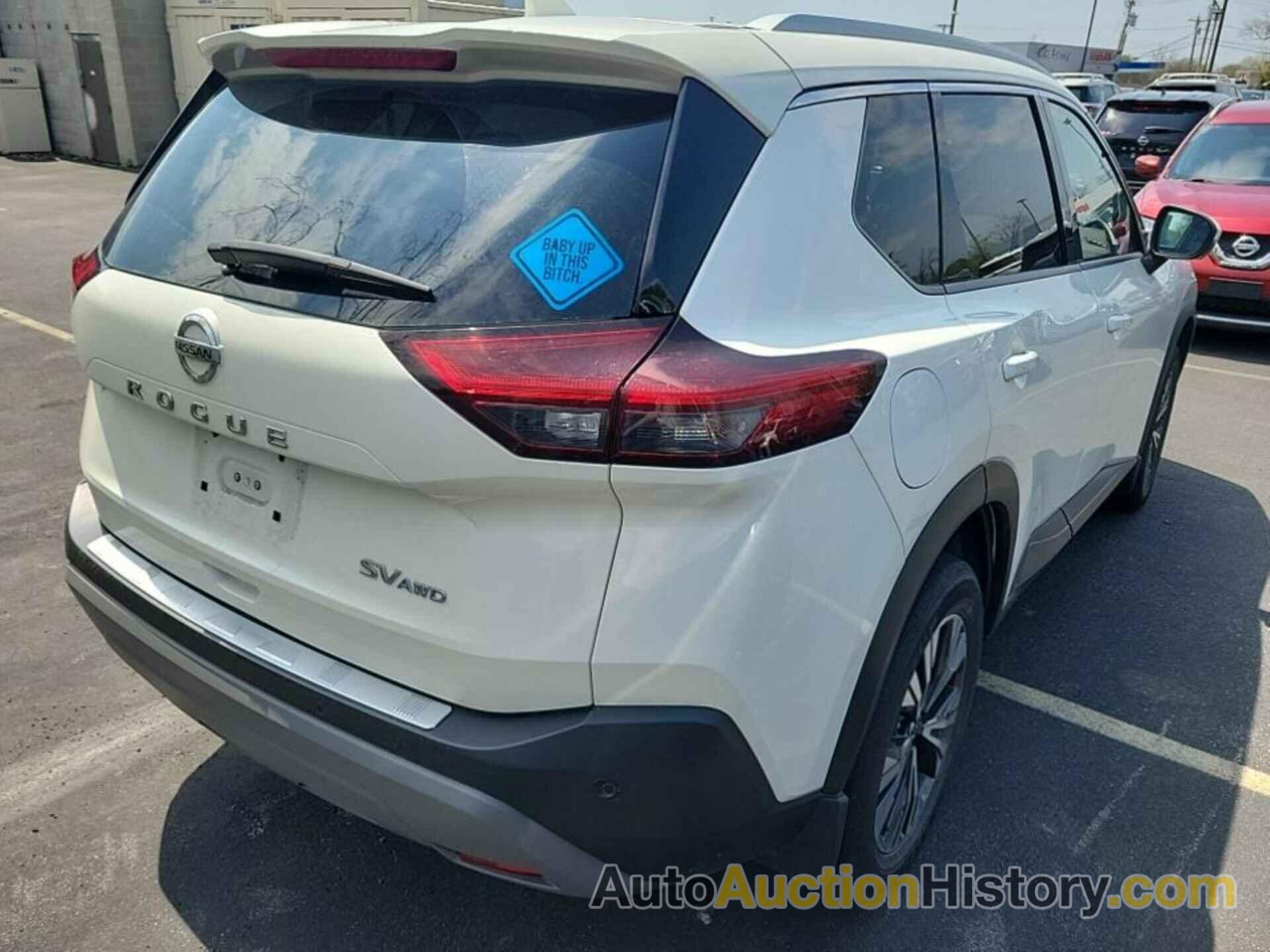 NISSAN ROGUE SV, JN8AT3BB5MW228613