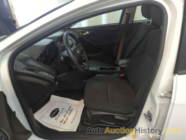 FORD FOCUS SE, 1FADP3K20FL370116