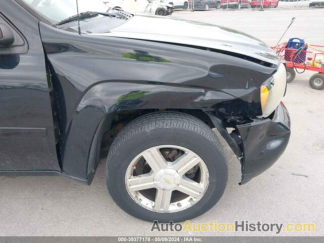 CHEVROLET TRAILBLAZER LS/LT, 1GNDT13S572236922