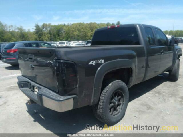 CHEVROLET SILVERADO 1500 LS, 1GCRKREA5BZ152054