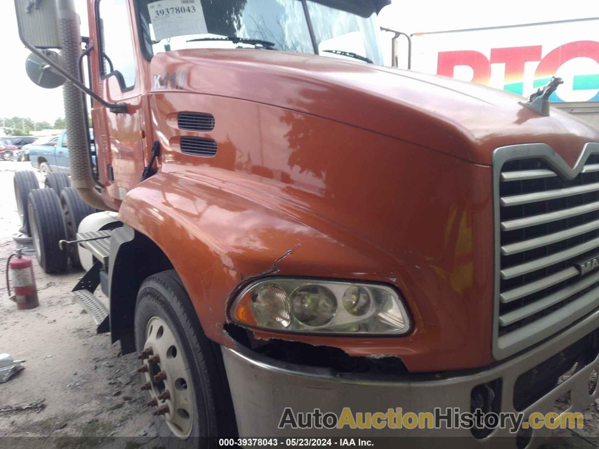 MACK CXU613 CXU600, 1M1AW02Y8BM015508