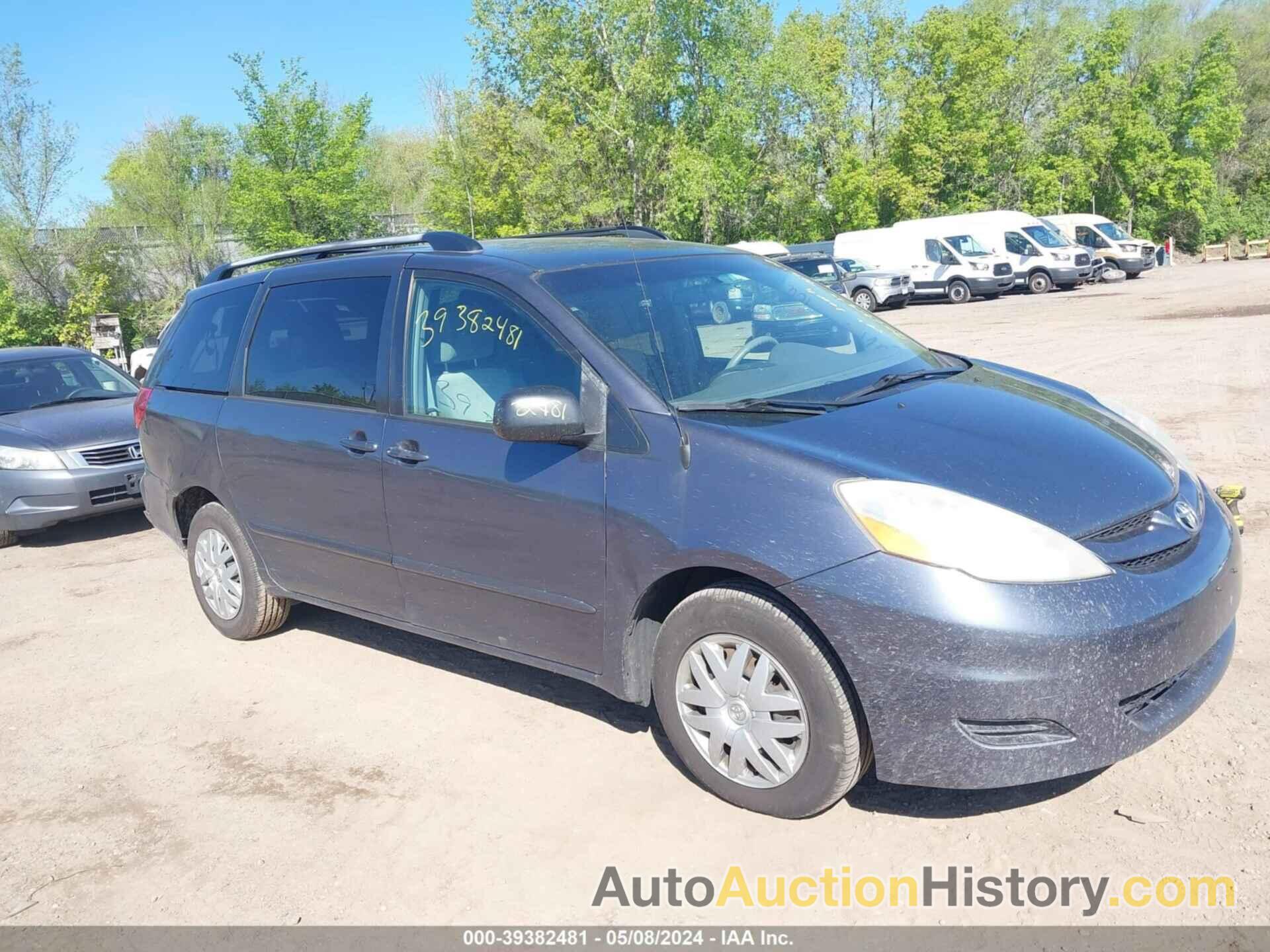 TOYOTA SIENNA LE, 5TDZK23CX9S249614