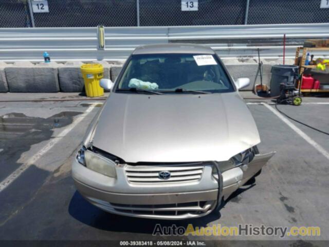 TOYOTA CAMRY LE/XLE, JT2BG22K0X0342257