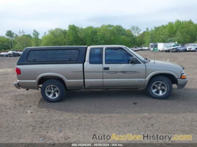 CHEVROLET S-10 LS, 1GCCS19W2Y8300060