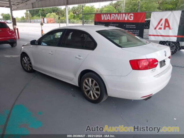 VOLKSWAGEN JETTA 2.5L SE, 3VWDX7AJ1CM457136