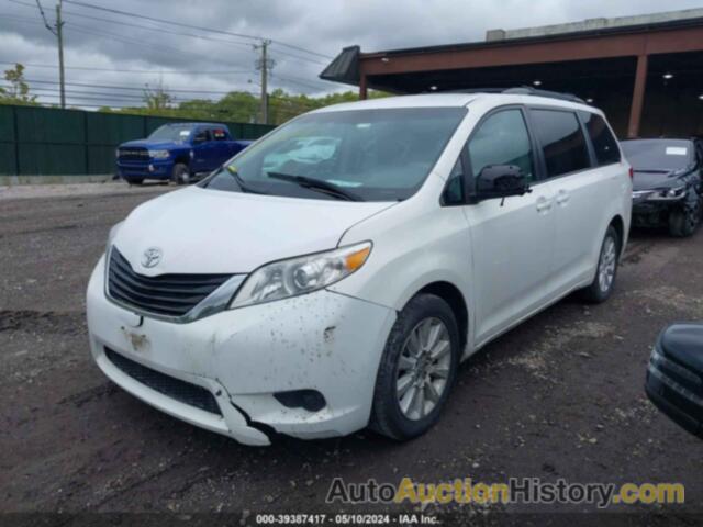 TOYOTA SIENNA LE, 5TDJK3DC2BS030105