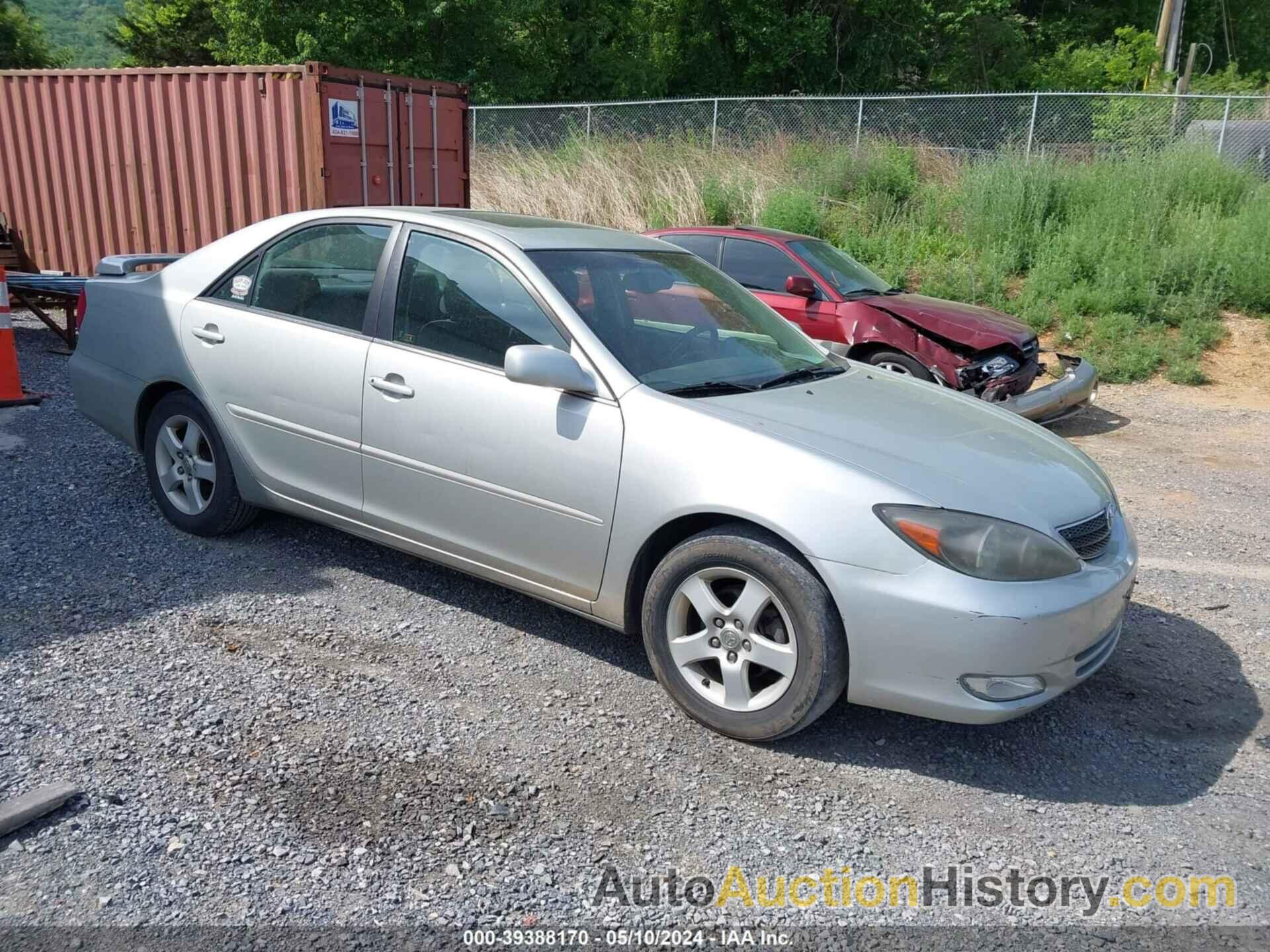 TOYOTA CAMRY SE, 4T1BE32K44U262852