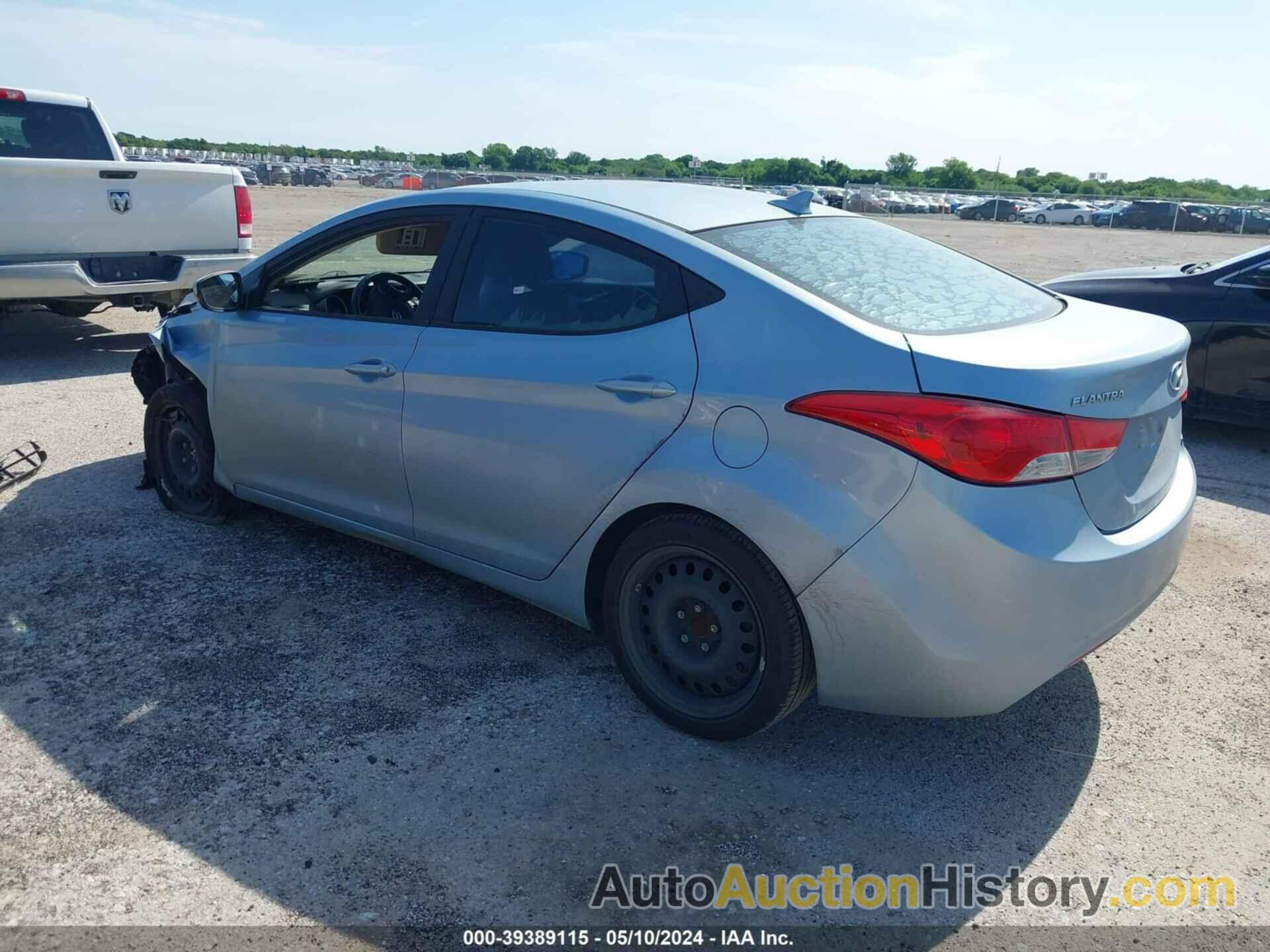 HYUNDAI ELANTRA LIMITED, KMHDH4AE9DU532143