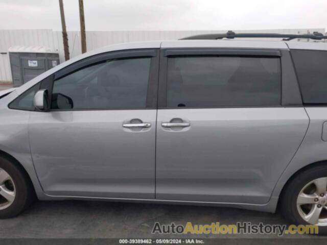 TOYOTA SIENNA LE, 5TDKK3DCXBS013525