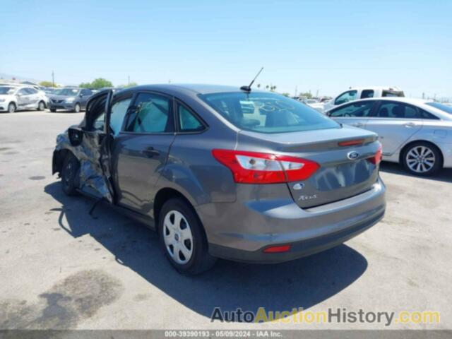 FORD FOCUS S, 1FAHP3E22CL432799