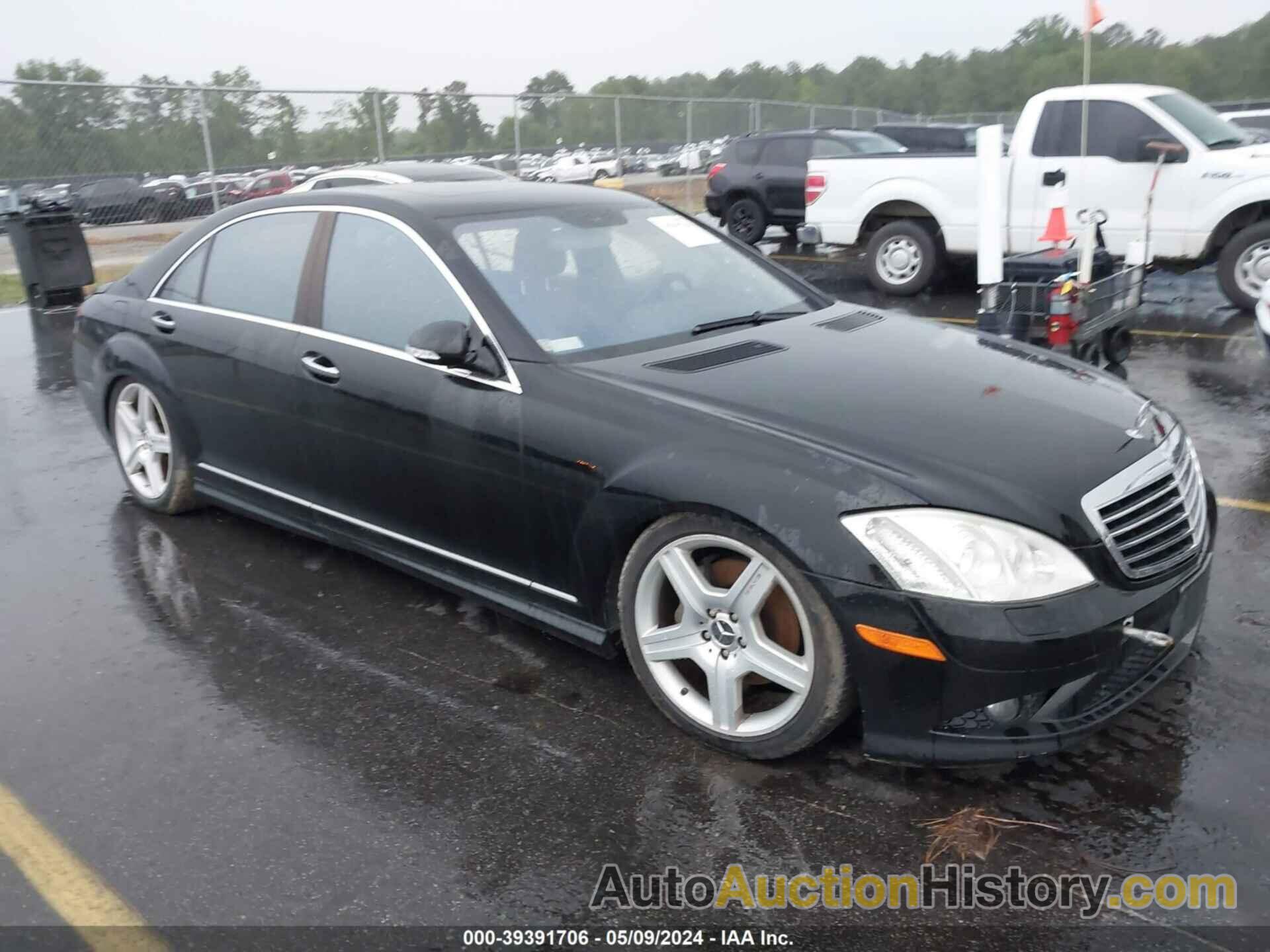 MERCEDES-BENZ S 550, WDDNG71X27A050642