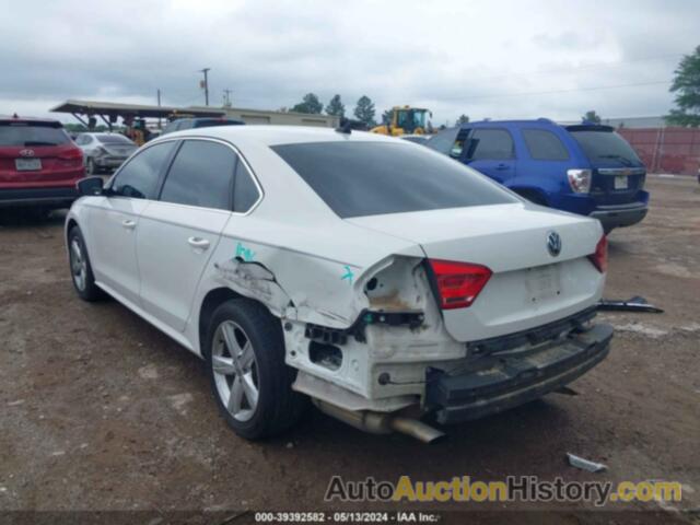 VOLKSWAGEN PASSAT S, 1VWAS7A33FC079426