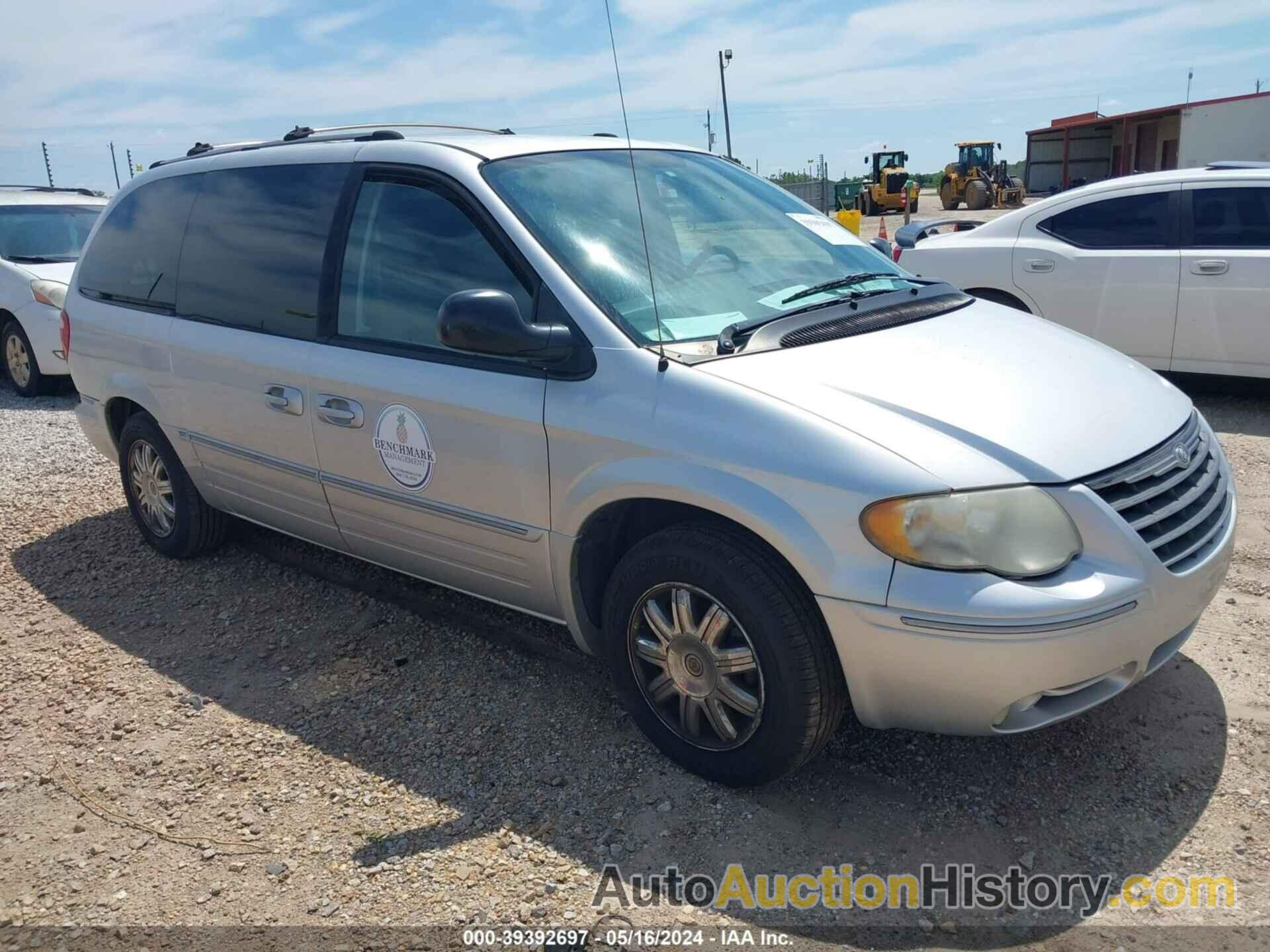 CHRYSLER TOWN & COUNTRY LIMITED, 2A8GP64L26R722935