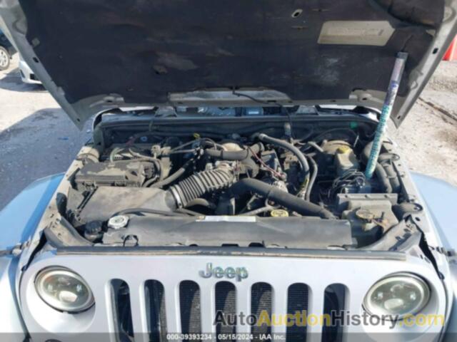 JEEP WRANGLER UNLIMITED SAHARA, 1J4GA591X8L601862