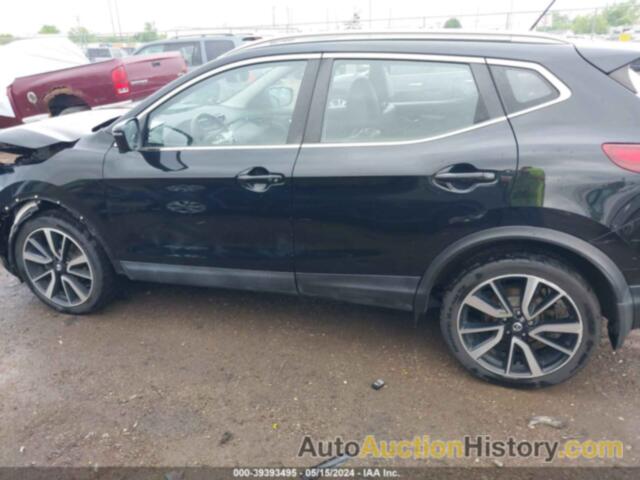 NISSAN ROGUE SPORT SL, JN1BJ1CR9HW108201