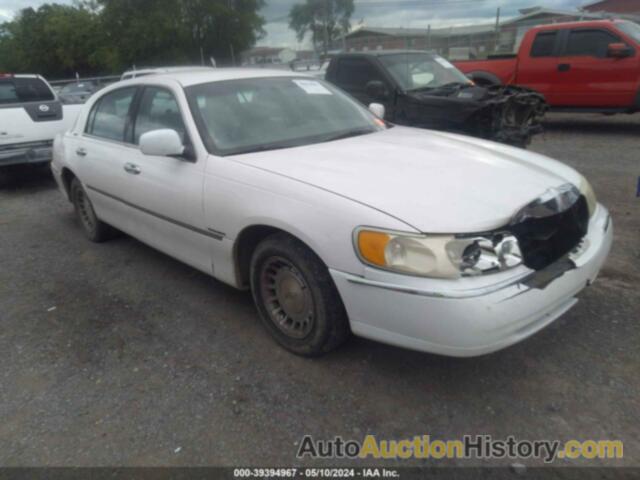 LINCOLN TOWN CAR EXECUTIVE, 1LNHM81W41Y728301