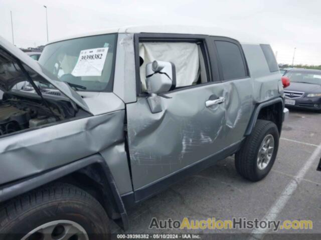 TOYOTA FJ CRUISER, JTEBU4BF9CK125234