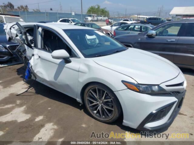 TOYOTA CAMRY SE, 4T1G11AKXNU061093