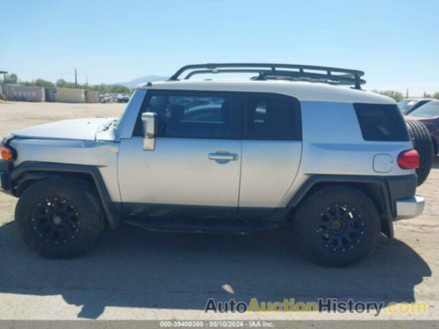 TOYOTA FJ CRUISER, JTEBU11F870012182