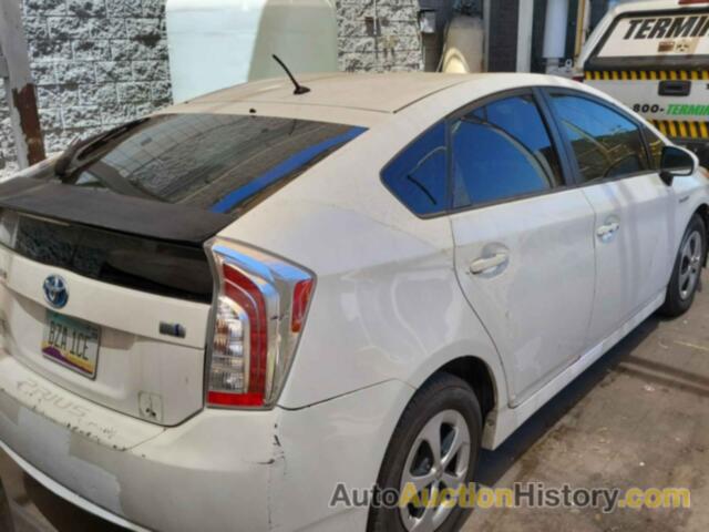 TOYOTA PRIUS TWO, JTDKN3DU3D5680879