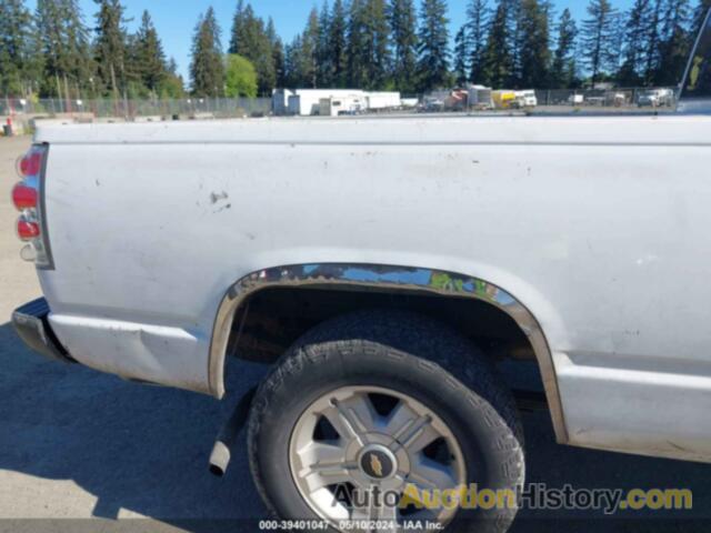 CHEVROLET C/K 1500 SILVERADO FLEETSIDE, 1GCEK19W9VE136036