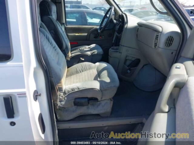 GMC SAFARI XT, 1GDDM19W2YB512812