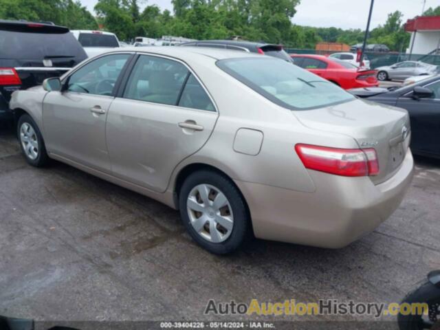 TOYOTA CAMRY LE, 4T1BE46KX8U789509