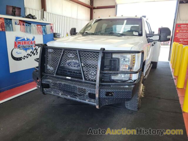FORD F-350 CHASSIS XL, 1FD8W3HT3JEB13605