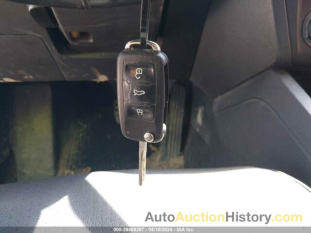 VOLKSWAGEN JETTA 2.5L SE, 3VWDX7AJXCM472976