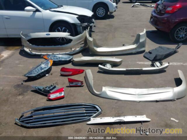 FORD FUSION SE, 3FA6P0H72HR408217