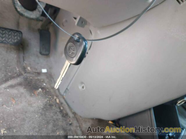 TOYOTA SIENNA LE, 5TDZA23C55S351013