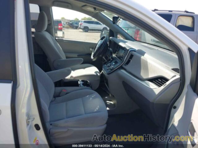 TOYOTA SIENNA LE 8 PASSENGER, 5TDKZ3DC0JS915398