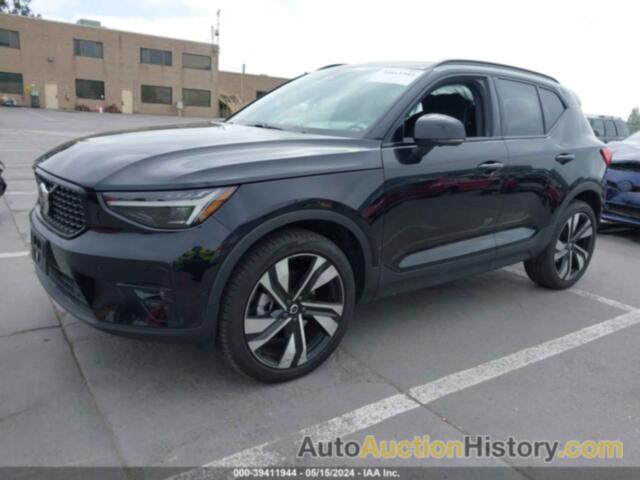 VOLVO XC40 B5 ULTIMATE DARK THEME, YV4L12UX8P2940149