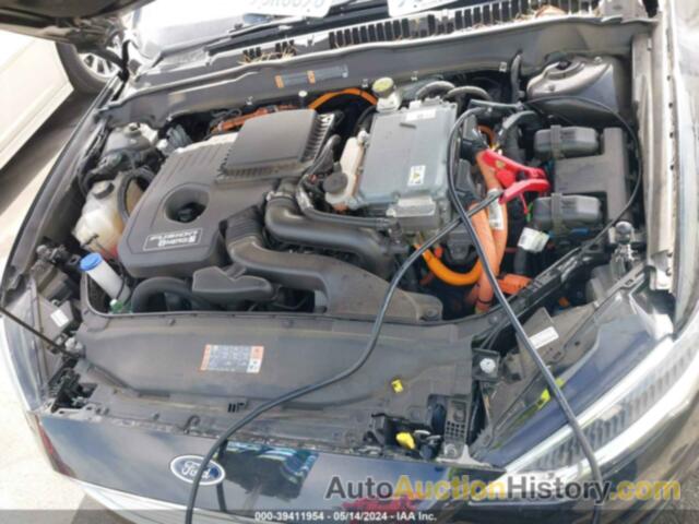 FORD FUSION TITANIUM/PLATINUM PHEV, 3FA6P0SU2JR123408