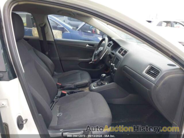 VOLKSWAGEN JETTA 2.0L S, 3VW2K7AJ5CM405370